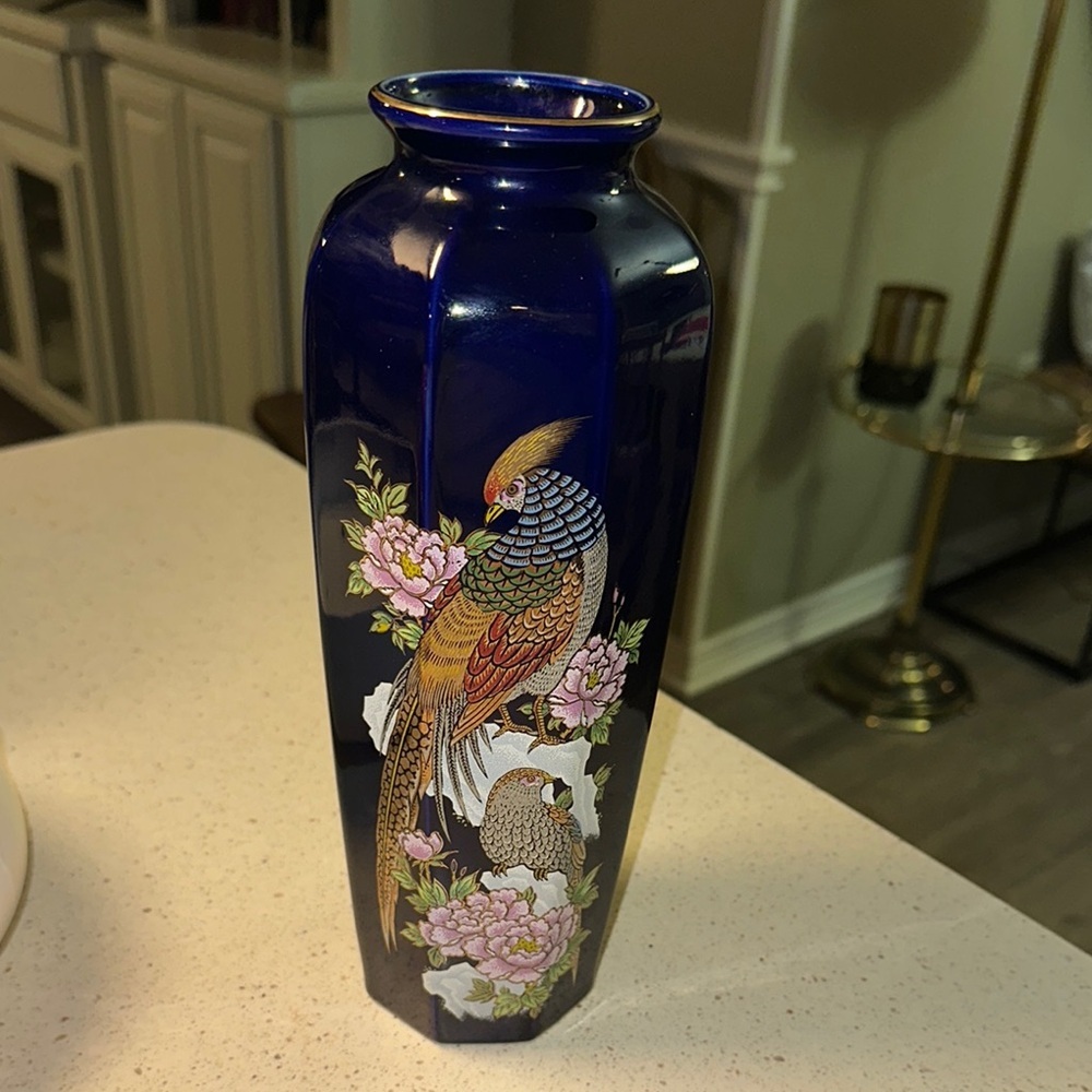 Japanese Blue Vase with Bird and Floral Design, Made in Japan - Picture 5 of 11